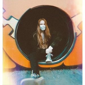 Meet your Posher, Caroline